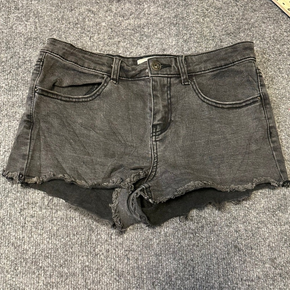 Pimkie Shorts Womens Size 28 Black Denim Frayed Hem Raw Edge Cut Off Casual Slim
